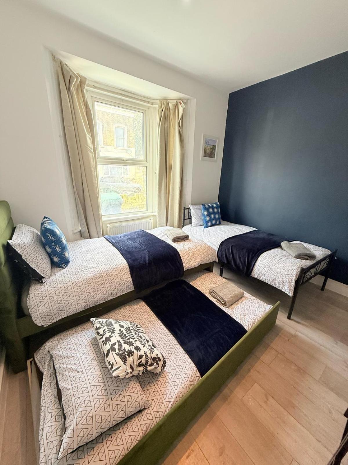 Tottenham En Suites Guest Rooms London Exteriör bild