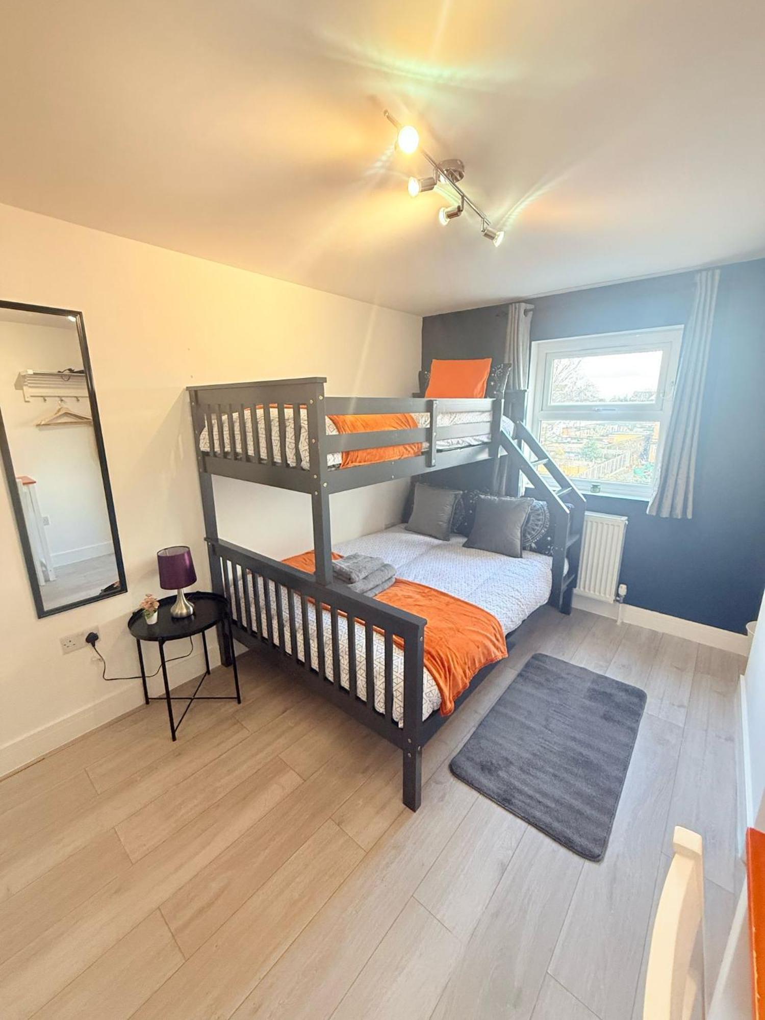 Tottenham En Suites Guest Rooms London Exteriör bild