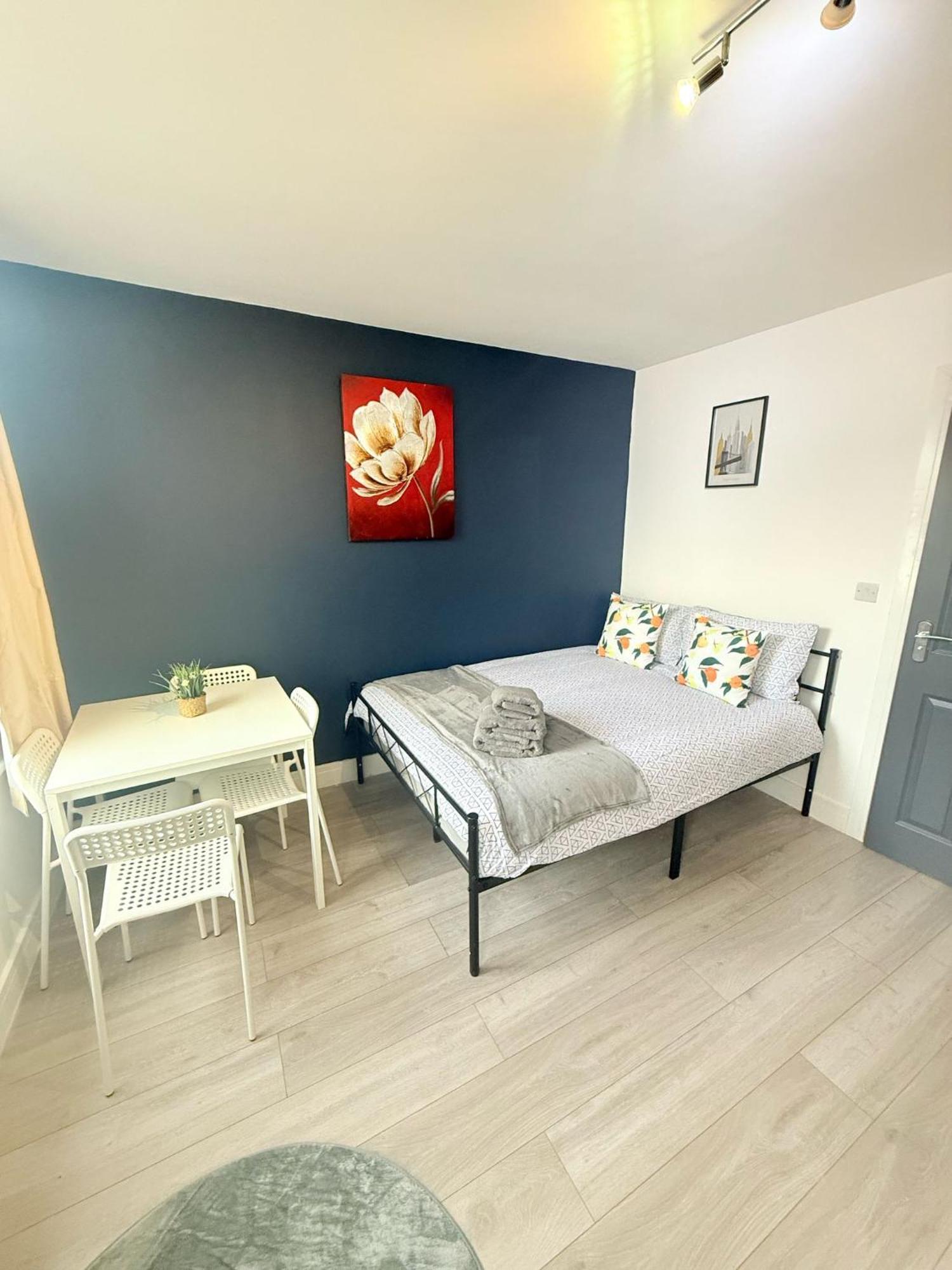 Tottenham En Suites Guest Rooms London Exteriör bild