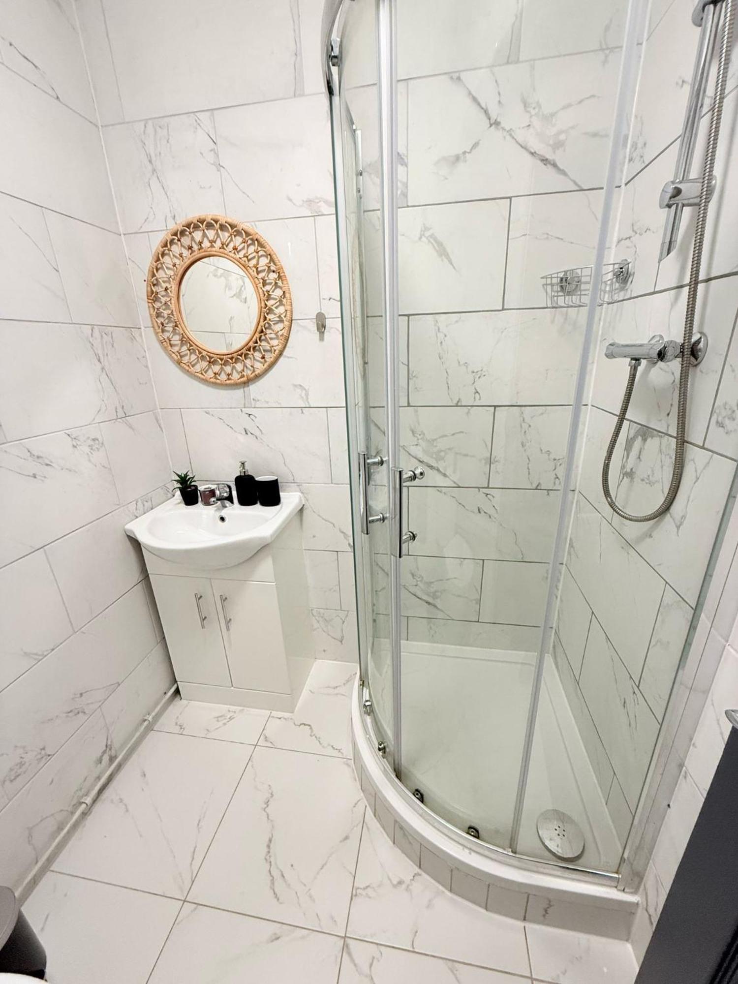 Tottenham En Suites Guest Rooms London Exteriör bild